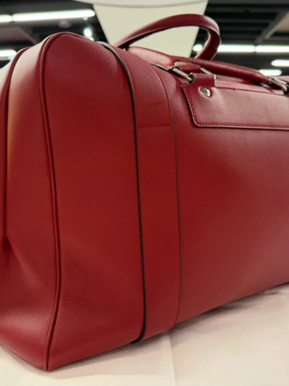 Connolly USED Red Sports Grip Bag with Badges